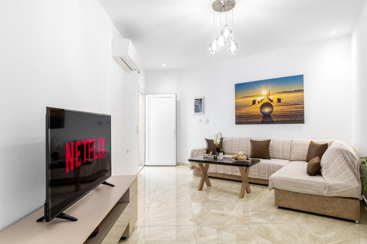 4You Luxury Apartments By Keyplanner Moraitika Exterior foto
